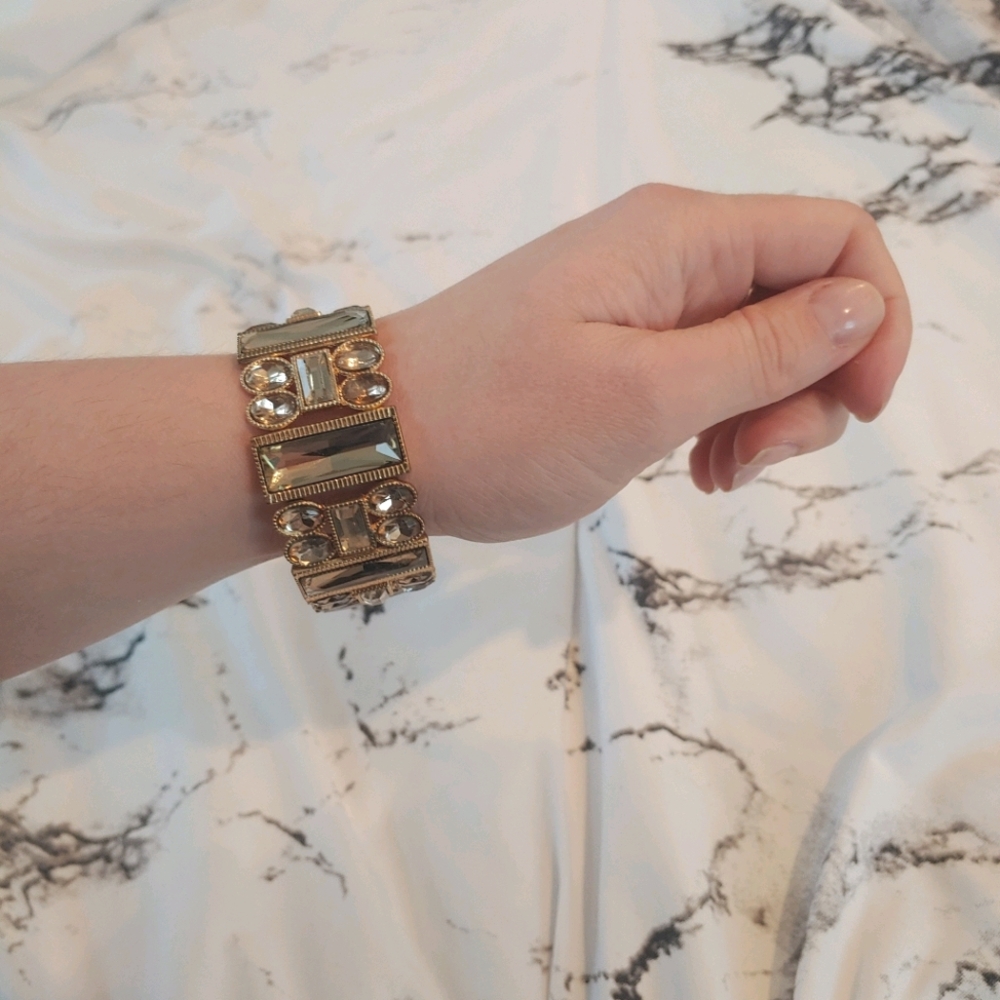 Gold bracelet